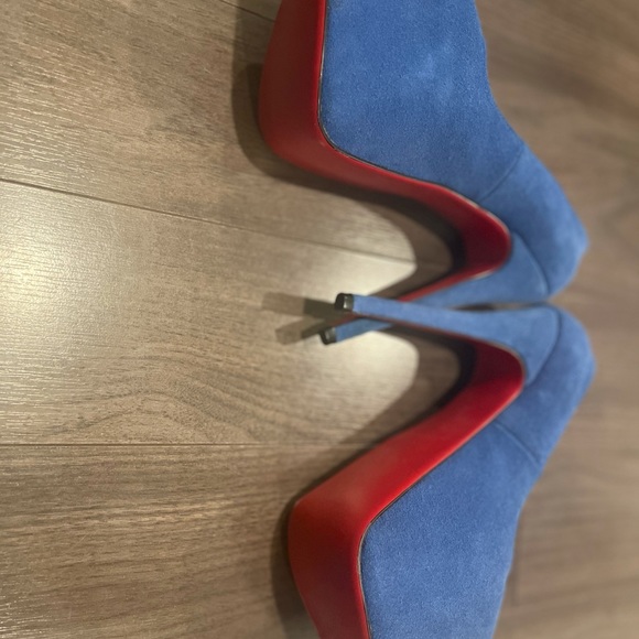 Red Bottom Heels - Picture 3 of 4